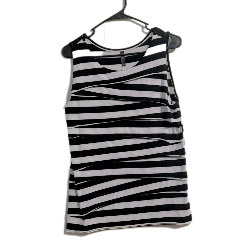 Massini Monochrome Striped Top‎